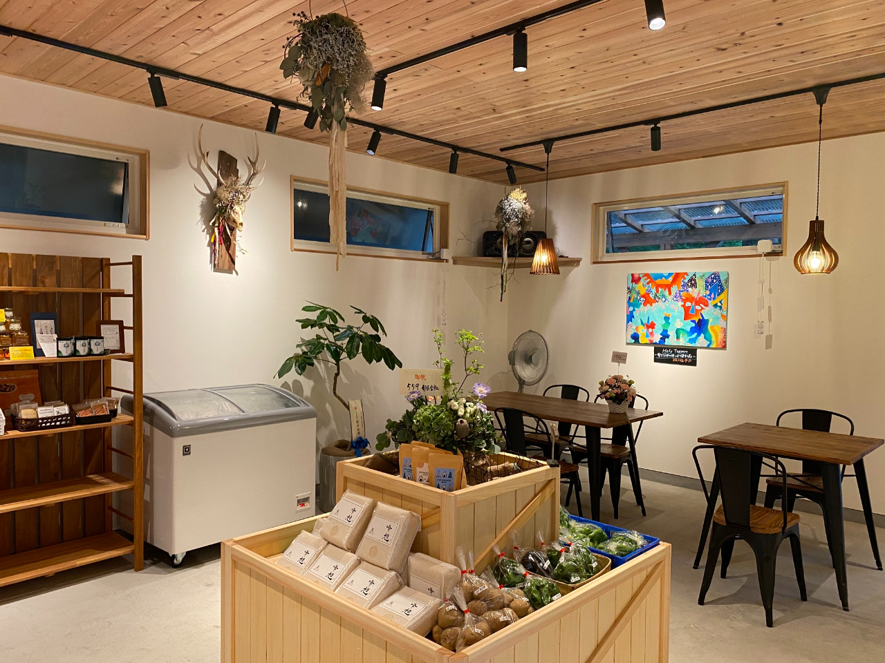 n̖؂G݂ȂǔXŔ̔Ă܂