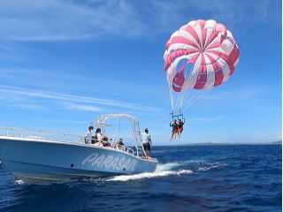 大人気!大変お得なセットコース!青の洞窟ダイビング&パラセーリング♪