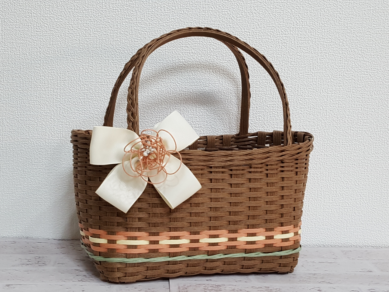 教室では、カントリーなバッグやバスケットを作ります。