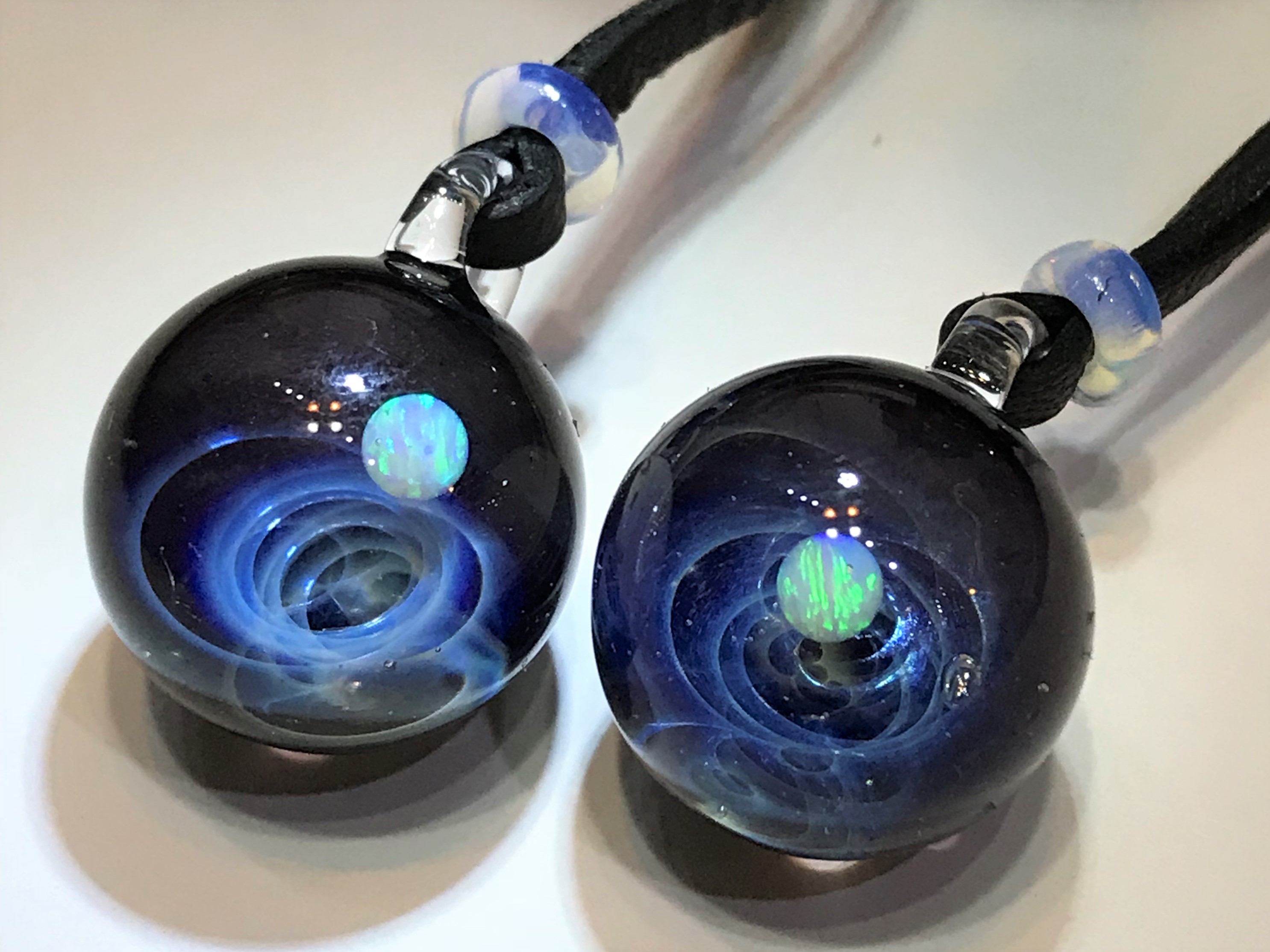 神秘的な宇宙の世界を作ってみませんか?(写真の惑星(オパール)はオプションになります。)