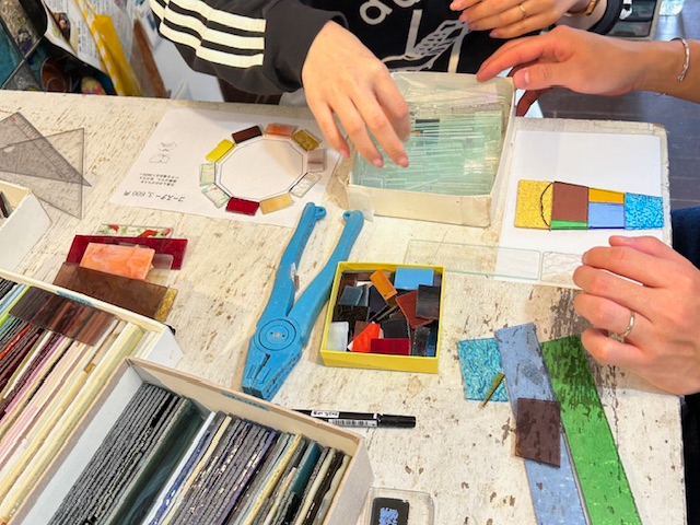 KXIт̓R[X^[Ȃǂ̃vƓA̐FKXIׂ܂B