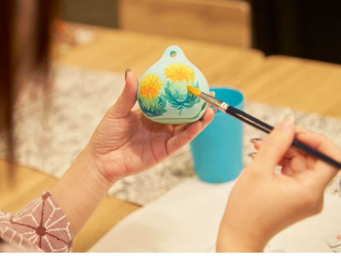 【小野川温泉】真っ白な鈴に自由にお絵描き♪鈴の絵付け体験(約1時間)