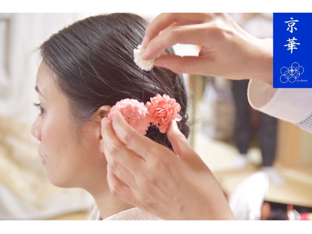 ♪ ヘアセットはカタログから提案させていただきますので、ご安心ください♪簡単おまとめヘアセット 2,200円がセットに含まれます。所要時間10〜15分程度