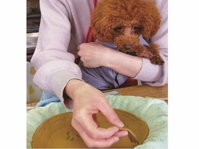 ワンちゃん連れの方は1人1作品となっております。