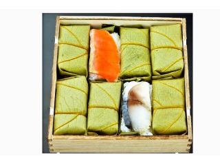 鯖と鮭の8個セットです