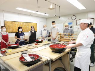 塾長 実演シーン