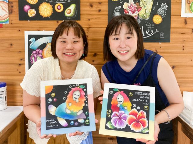 色の変更や、ご希望のデザインなど、その場でどんどん申しつけください!
世界に1枚だけの思い出作りをお手伝いします!