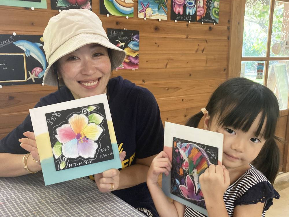 可愛く描けたら、おうちにぜひ飾ってください!いつでも宮古島を思い出してくださいね。