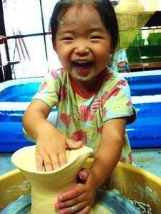 今日は私も陶芸家 キャーッ!