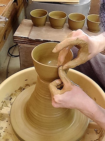 【電動ろくろ体験♪】選べる自分だけの作品が完成!初心者歓迎の電動ろくろ体験(60...