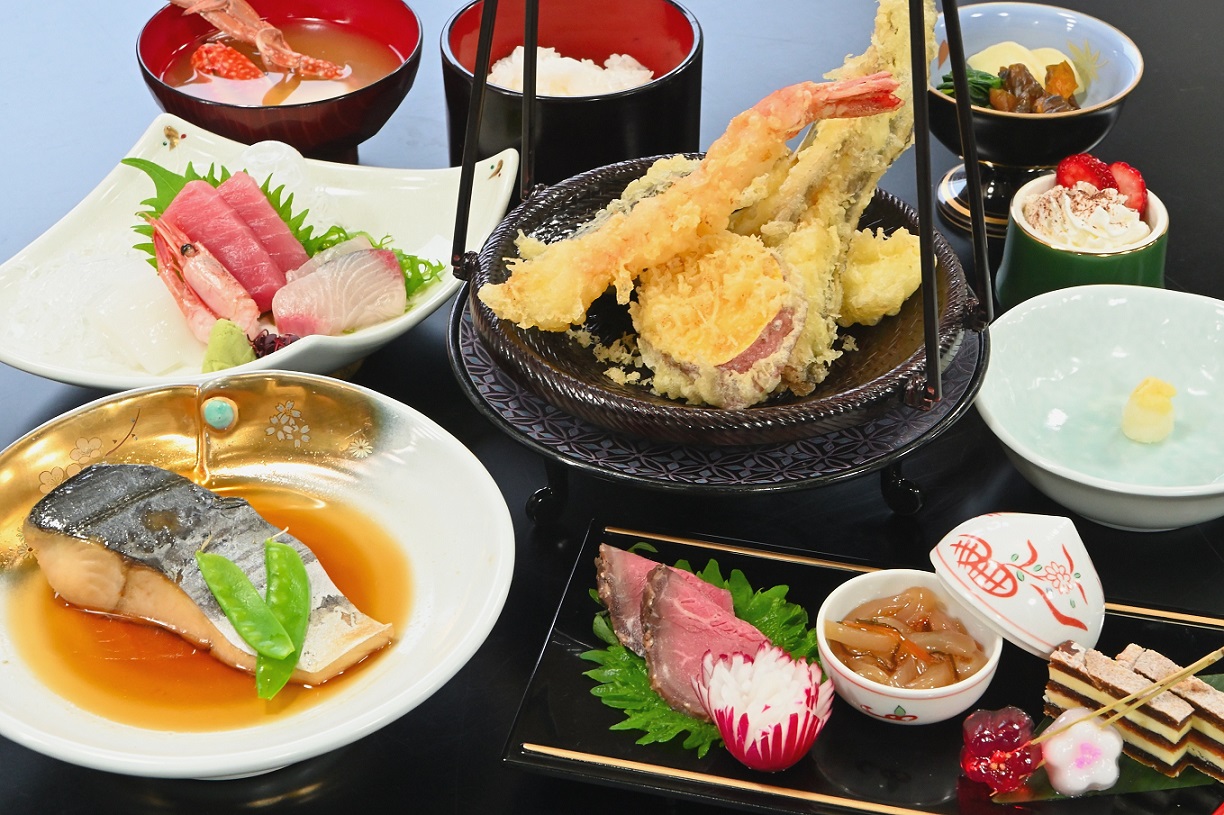 朝獲れの魚と揚げたての天ぷらをお楽しみいただけます