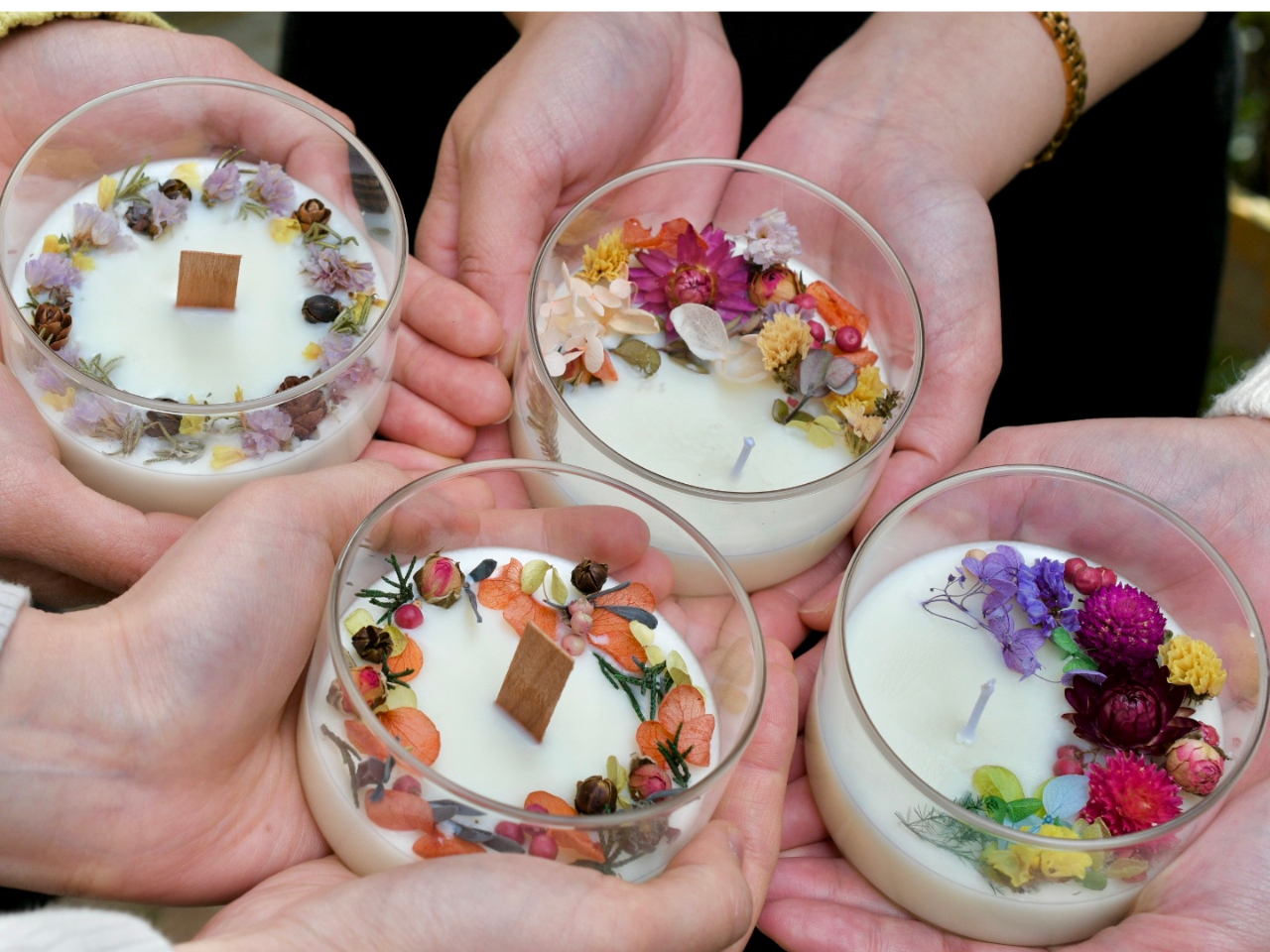 ql̍iiLTCYjFBmŁBDȉԍނō̂Ōo܂B