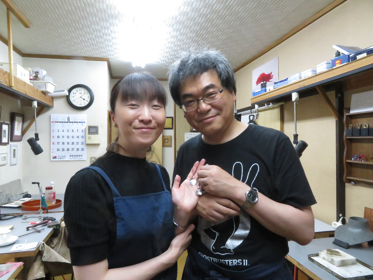 ラブラブのお二人が、思わずニッコリするようなオリジナルペンダントを作って下さいました。