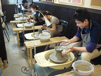 時間内は粘土使い放題なので安心して楽しんでいただけます。