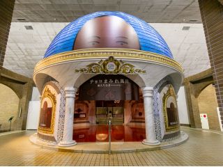 昨年大好評だったお風呂が復活!「カントリーマアム チョコまみれ風呂」本物のチョコソースを使用した投入イベントも♪