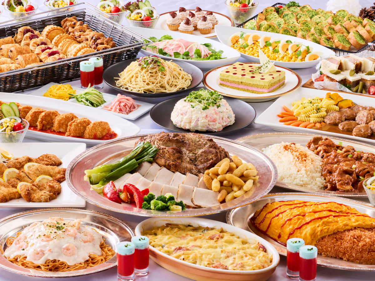 長崎県産のローストポークをはじめ、チキンカツレツ・マカロニグラタン・ハヤシライス・オムライス等、幅広い層の人気メニューを集めました。(写真はイメージ)