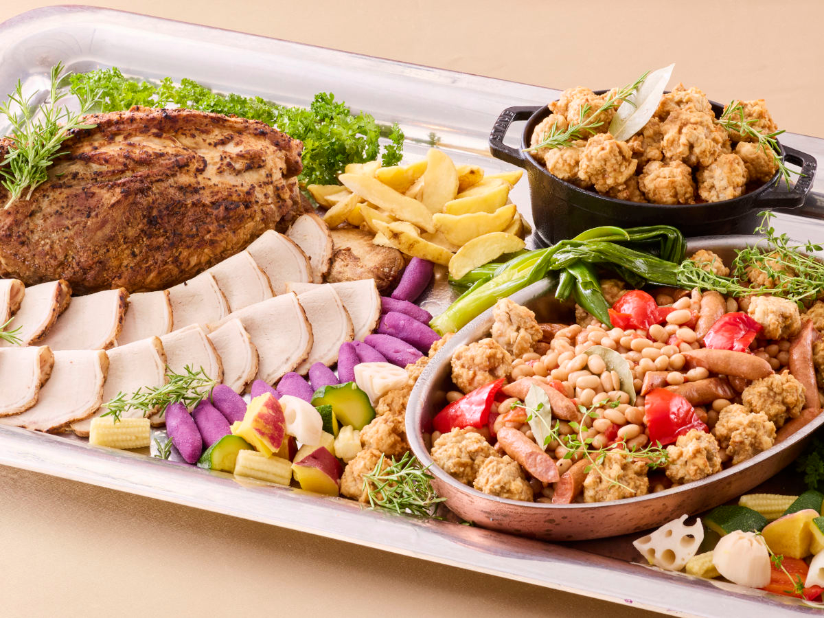 温かいグラタンやシチュー・ポトフなどの煮込み料理と長崎郷土のクリエイティブなお肉料理をお楽しみいただけます。(写真はイメージ)