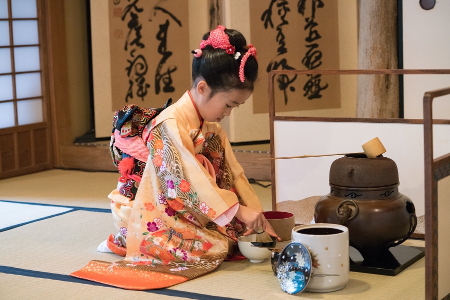 茶道で女子力アップ お客様の作法かけこみ寺 茶道体験 抹茶 お菓子をいただきながら 茶席のマナーを学びましょう 6 000円 2時間 2名様 鎌倉有風亭 じゃらん遊び体験