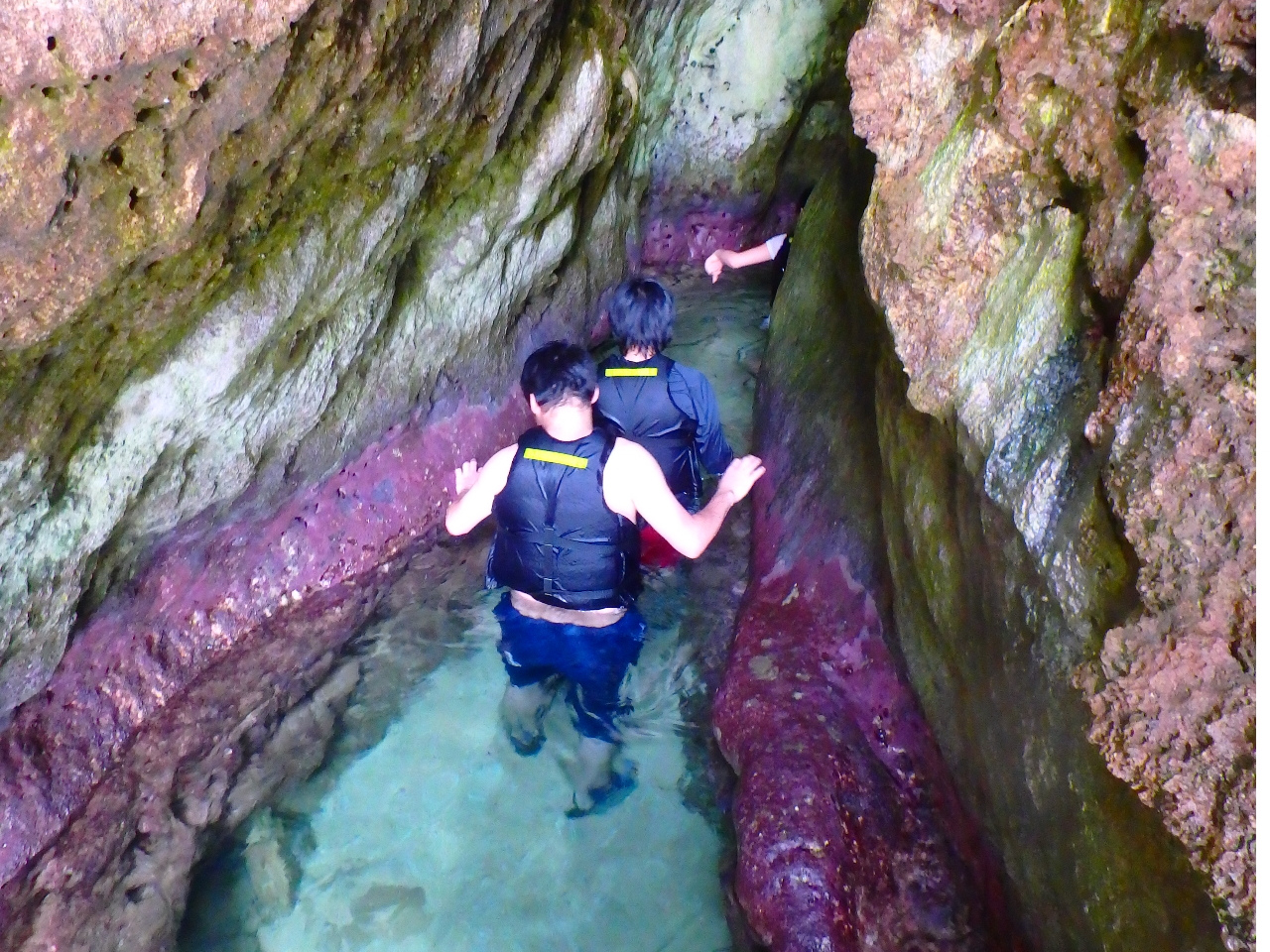 青の洞窟とシュノーケリング