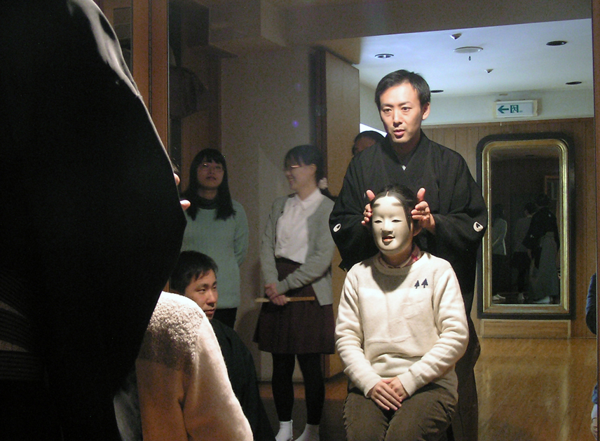 �\�ʂ����Ă݂�