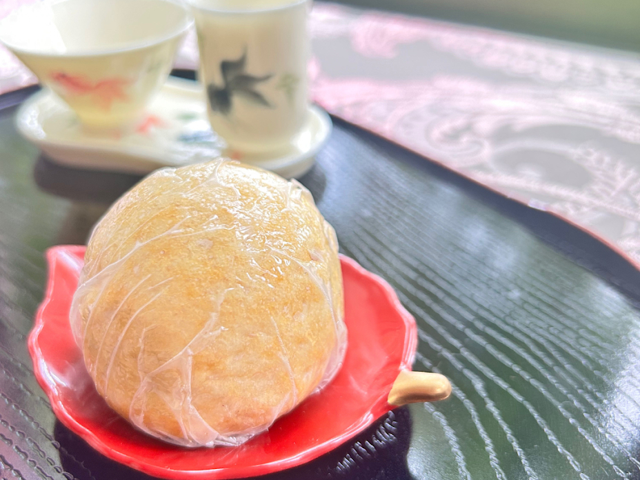 蒸したてのおまんじゅうを食べられるのは作った人の特権です。