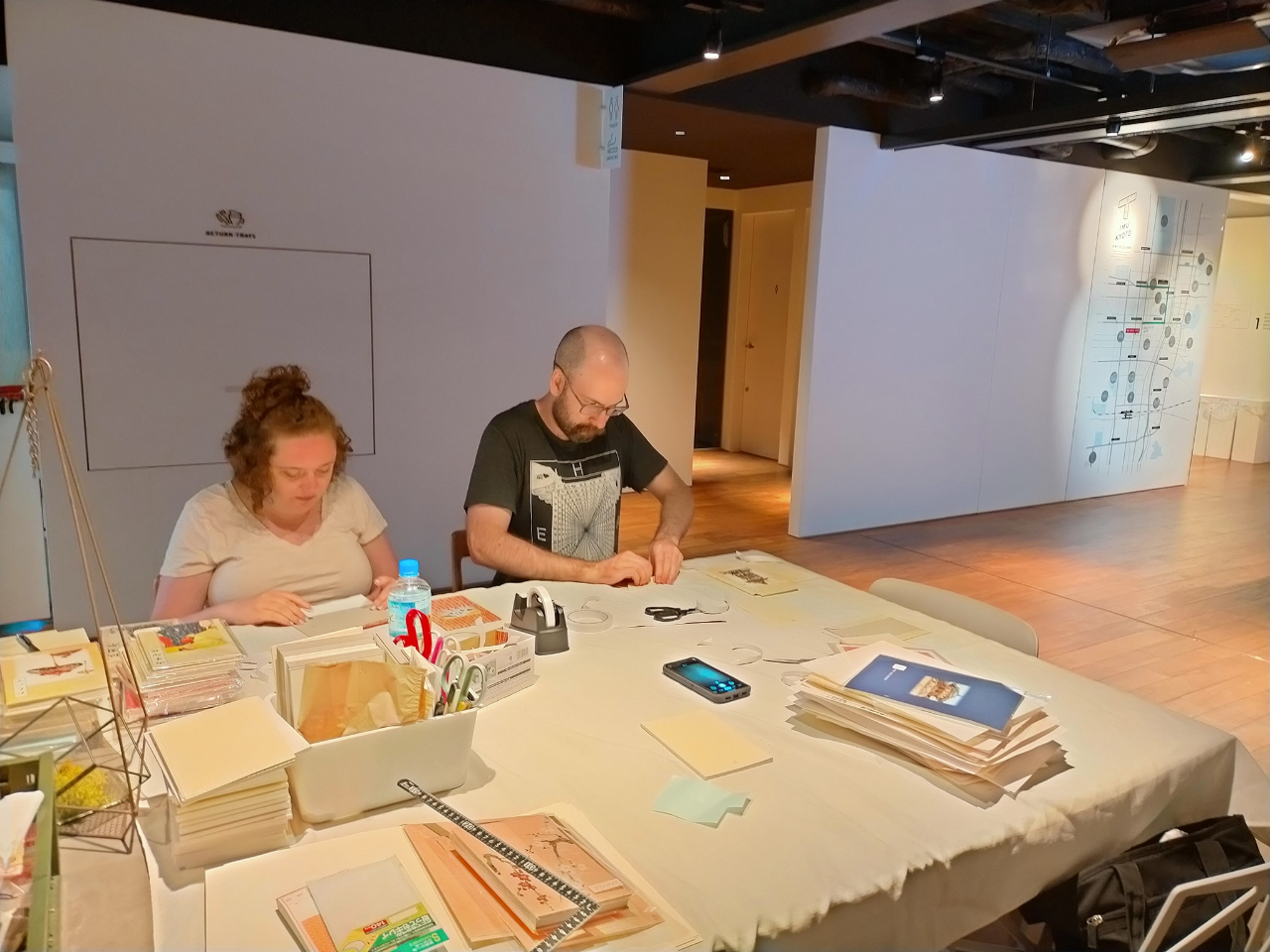 夕方〜夜の出張もお受けいたします。 ホテルのロビーにて 外国人観光客様向け 京都市中心部