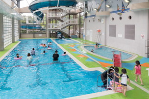 うめき 図書館 ペック クア リゾート 湯舟 沢 プール 冬 コンバーチブル こねる 習熟度