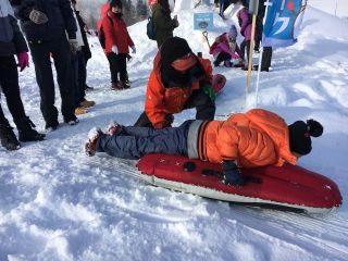 オープン日1 16 21冬 冬遊び特集 平日 どんでん平スノーパーク 2時間遊び放題プラン 料金 中学生以上00円 小学生1500円 未就学児300円 受付締切5日前 どんでん平スノーパーク じゃらん遊び体験 オープン日1 16 21冬 冬遊び特集 平日 どんでん平スノーパーク 2時間遊び放題プラン 料金 中学生以上00円 小学生1500円 未就学児300円 受付締切5日前 どんでん平スノーパーク じゃらん遊び体験