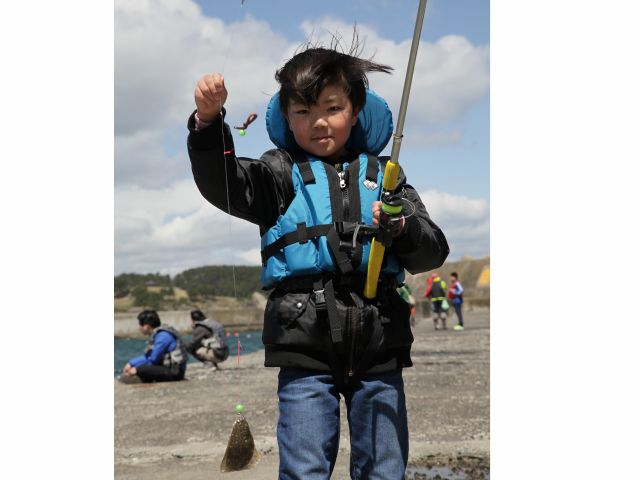 僕も釣れたよー!!カレイです!!