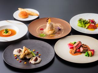 Souvenirはフランス語で「思い出」の意味。 思い出に残るお食事になりますようにという願いを込めて。