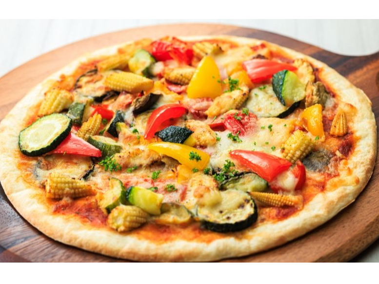 【ホットメニュー一例】グリル野菜のトマトピザ