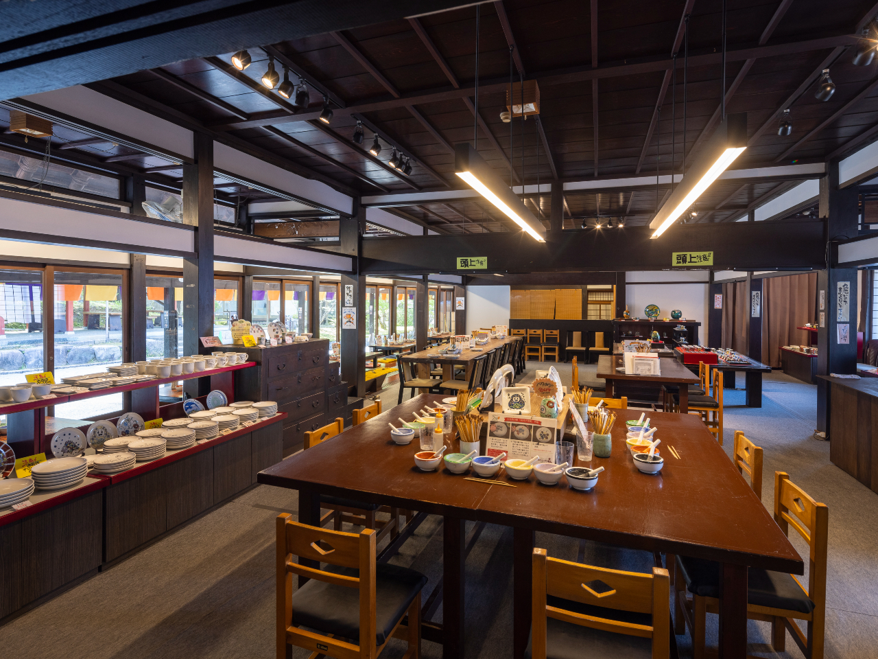 九谷焼の館内観