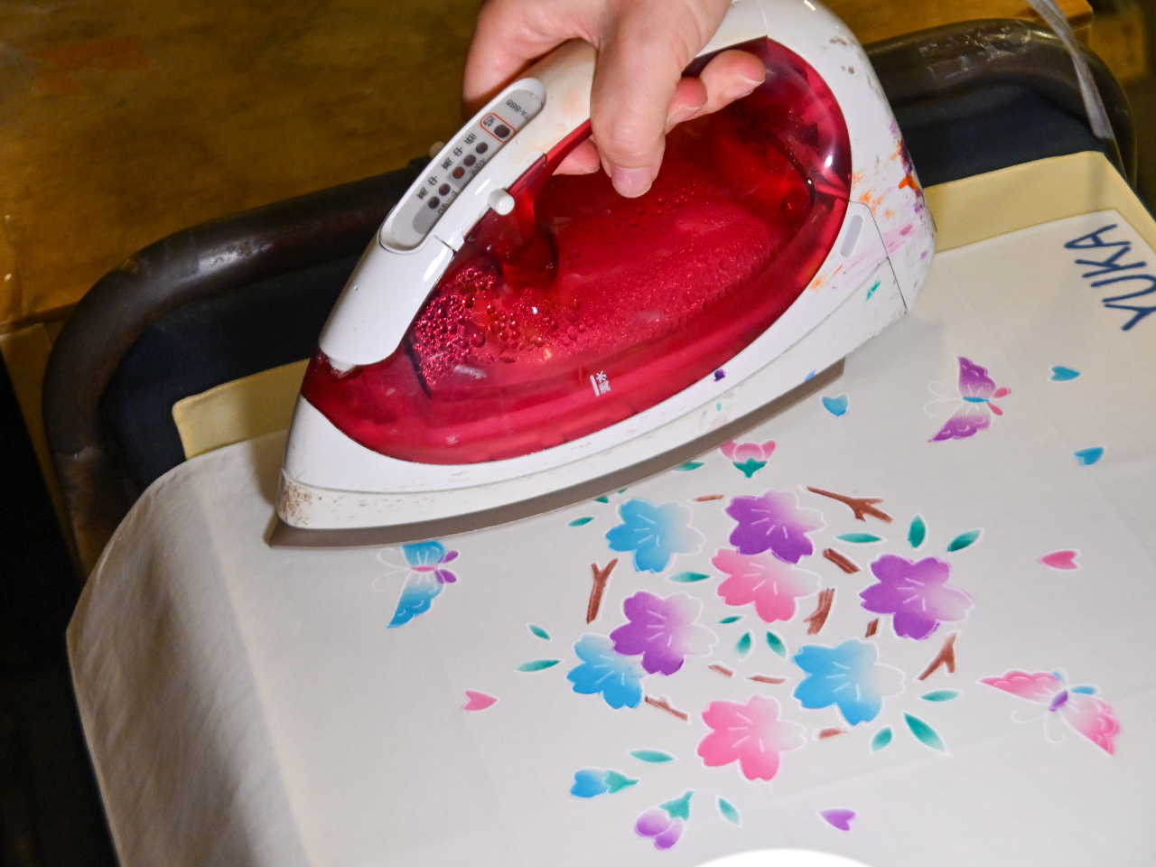 アイロンをあてて完成