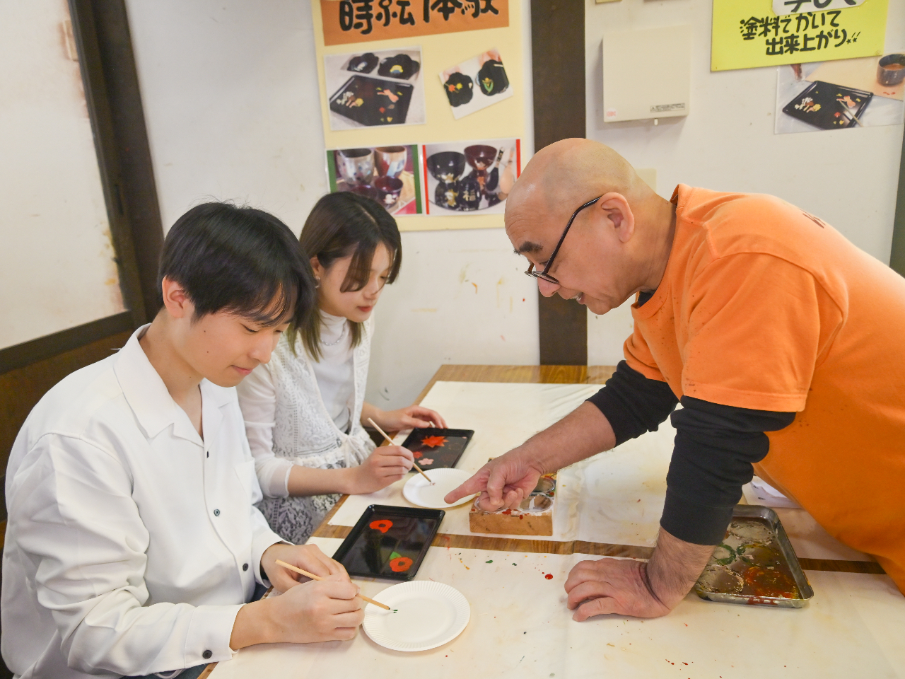 蒔絵体験銘々皿】筆を自由にあやつり伝統の漆器に描いてみよう♪／所要