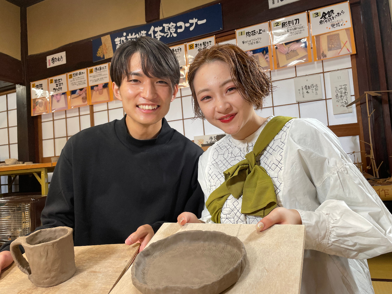 手びねりでMY器を創りました。焼き上がりが楽しみです。