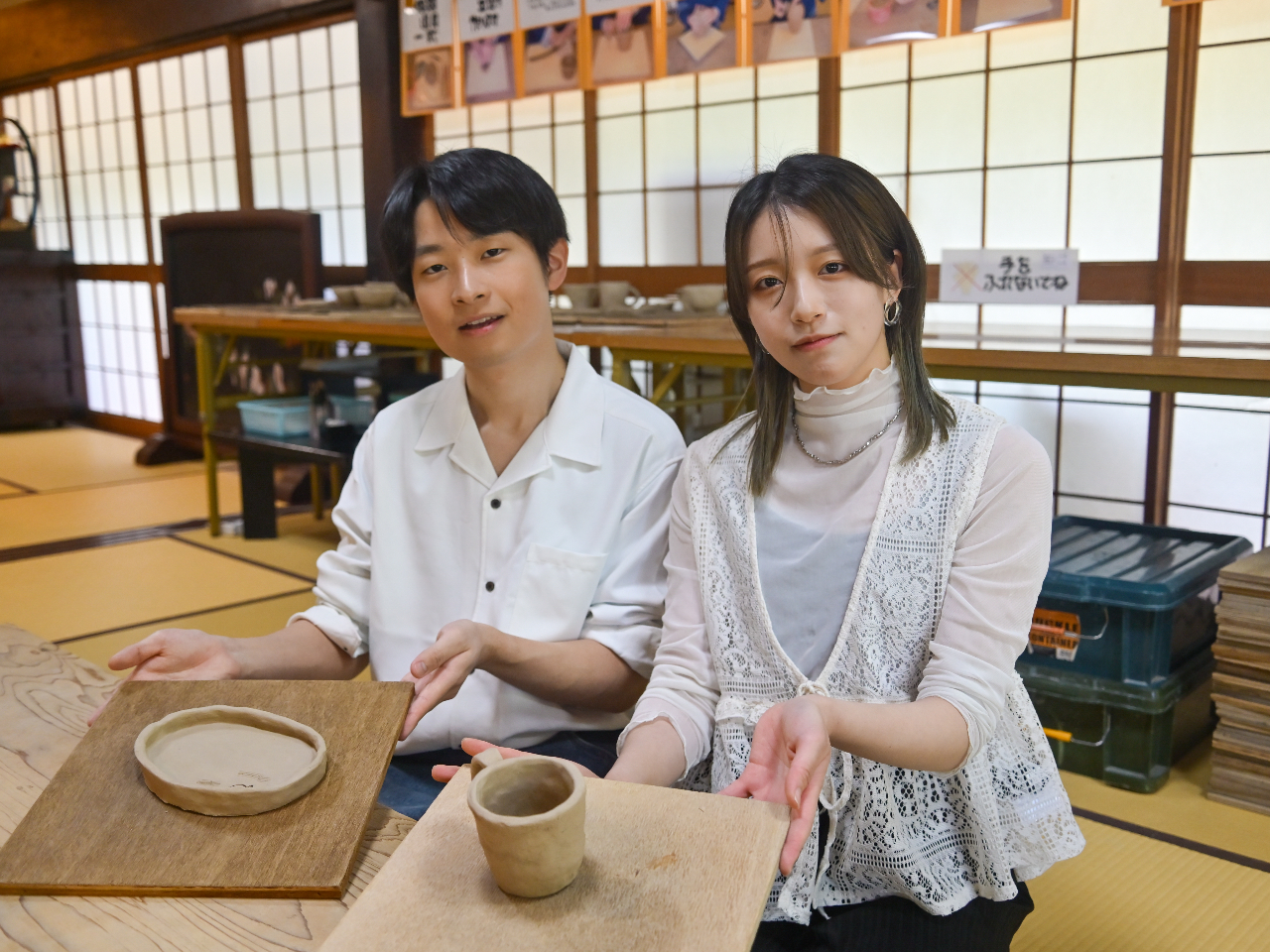 手びねり体験】お好みの陶器やキャラクターを自由自在に創れる手びねり