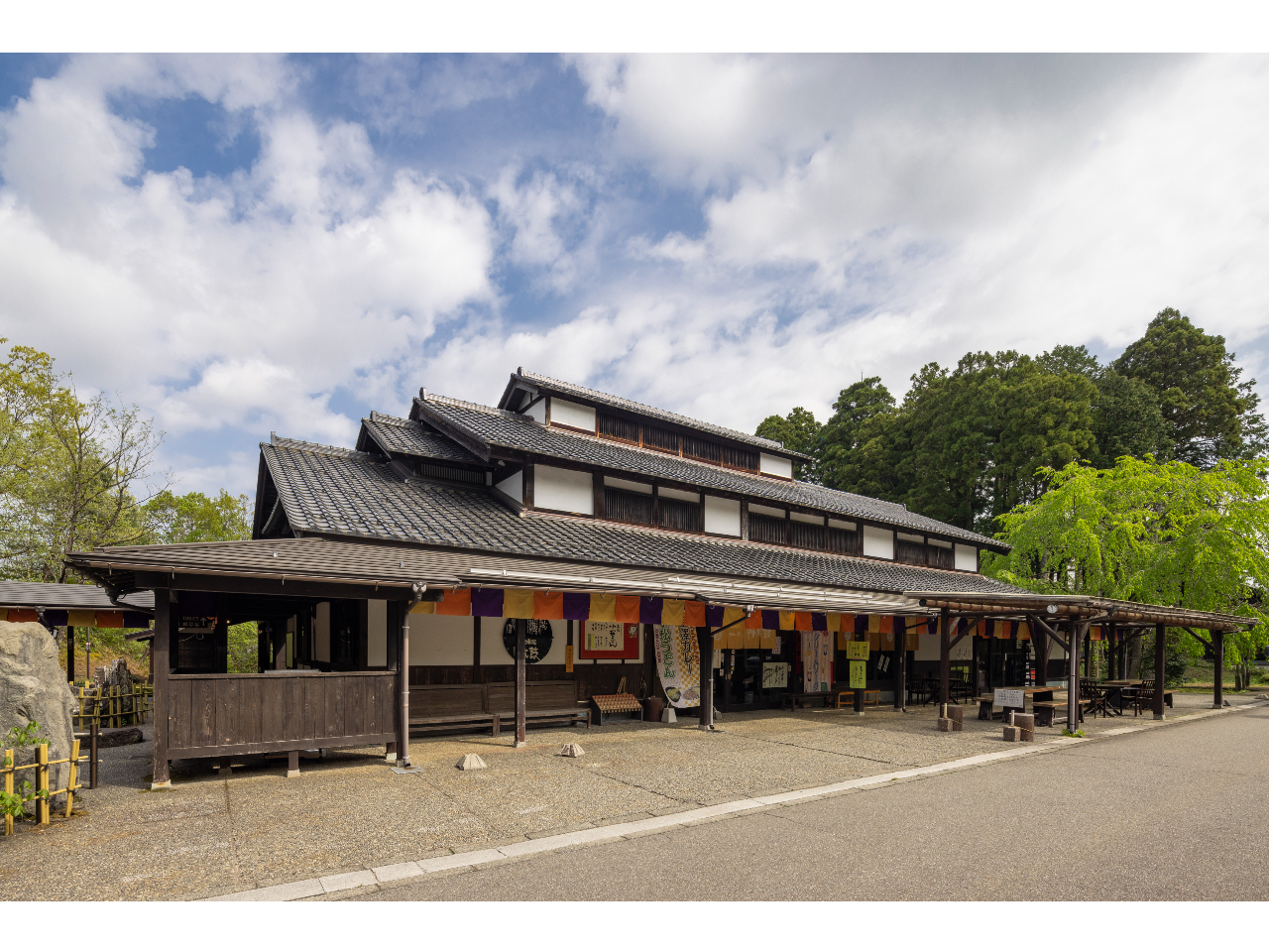 「こまつうどん」が食べられるレストランもある陣太鼓