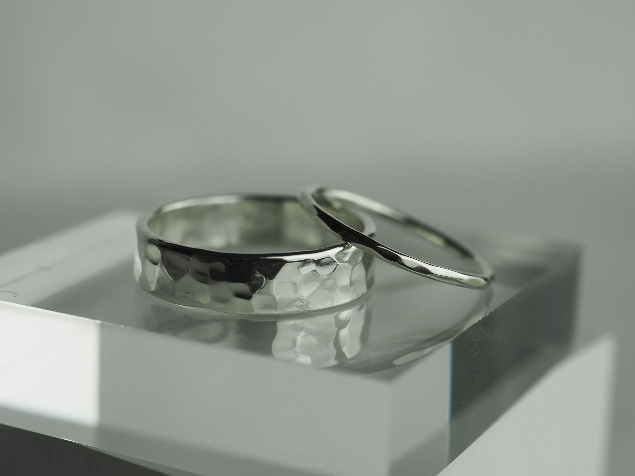 さまざまな角度に反射し、きらびやかで美しいリングが作れます。