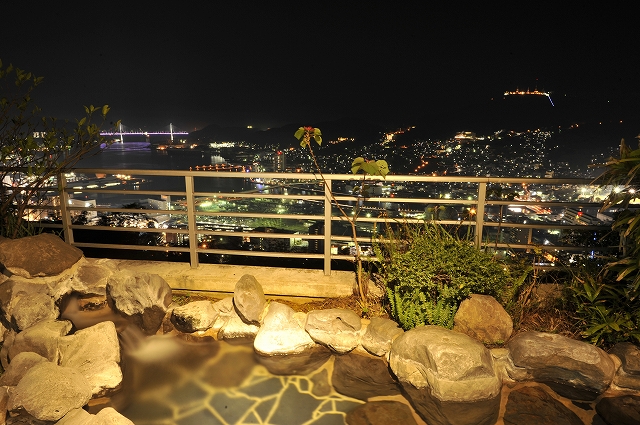 u߂̍`vƌĂ΂钷`𒆐SɎsX]BEVOiɔF肳ꂽi܂B