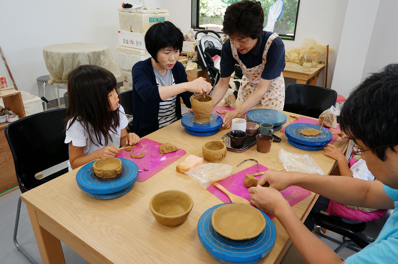 【初心者大歓迎★手びねり】作って楽しい!使って楽しい!!手びねり体験で自分だけの...