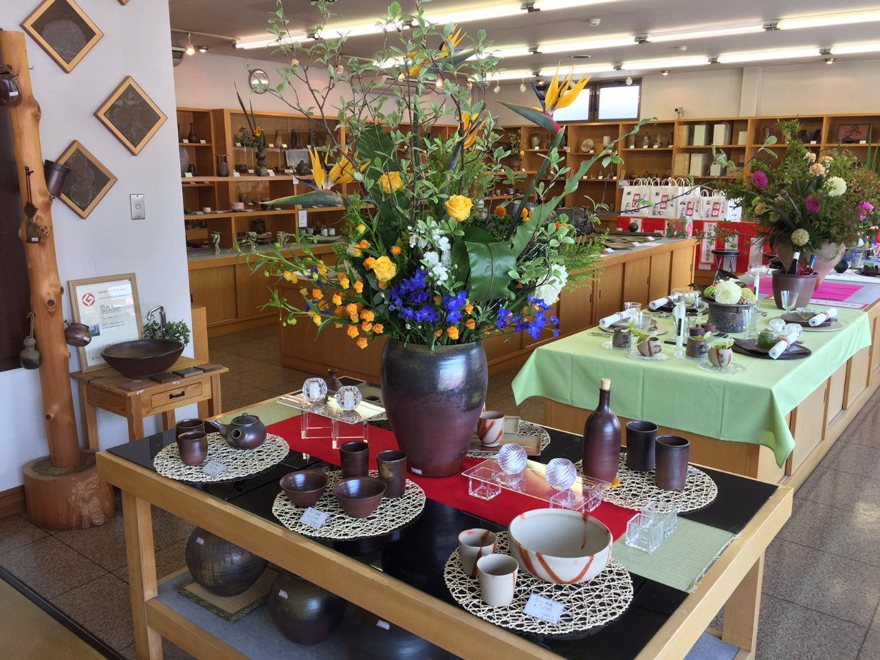 qlԍ܂Ŗ1_̍iW̔Ă܂B