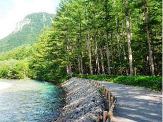 名古屋朝発 往復バスで行く 上高地 乗り換えなしで標高約1500m 日本屈指の山岳リゾートを気軽に日帰り自由散策 株式会社 アップオン じゃらん遊び体験