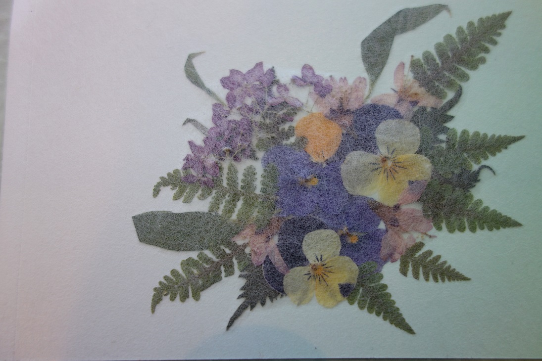 ~お気軽に押し花を体験したい方向け♪押し花のハガキ制作~◆自然の木・草・花を使っ...