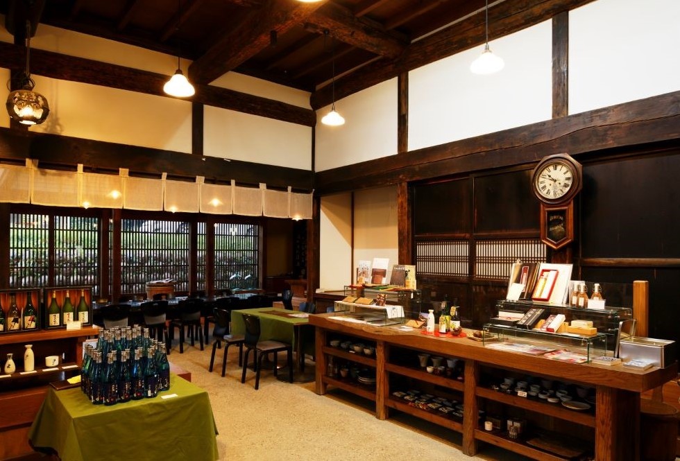 A܂͎Oɕ~ńu܂ƁvłBłȂ₨Dɂ͂܂Ȃ܂݂{ObcȂǂ̍w\łB