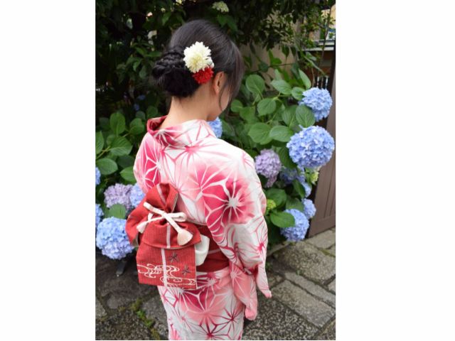 アンティーク浴衣 カップルプラン 大人の女性に大好評 大人可愛い浴衣柄で全てコミコミ ヘアセット付ならお二人合わせて 7 000 翌日返却12 00まで無料 レンタル着物 着付け 寺町美人 じゃらん遊び体験 アンティーク浴衣 カップルプラン 大人の女性に大好評 大人可愛い浴衣柄で全てコミコミ ヘアセット付ならお二人合わせて 7 000 翌日返却12 00まで無料 レンタル着物 着付け 寺町美人 じゃらん遊び体験