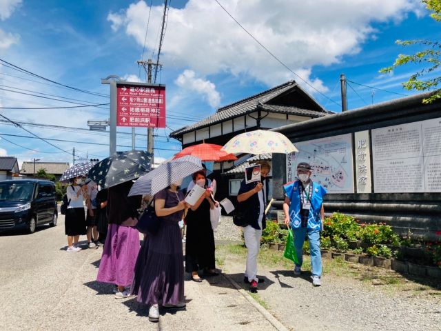 地元ガイドが1時間皆さまをご案内いたします。