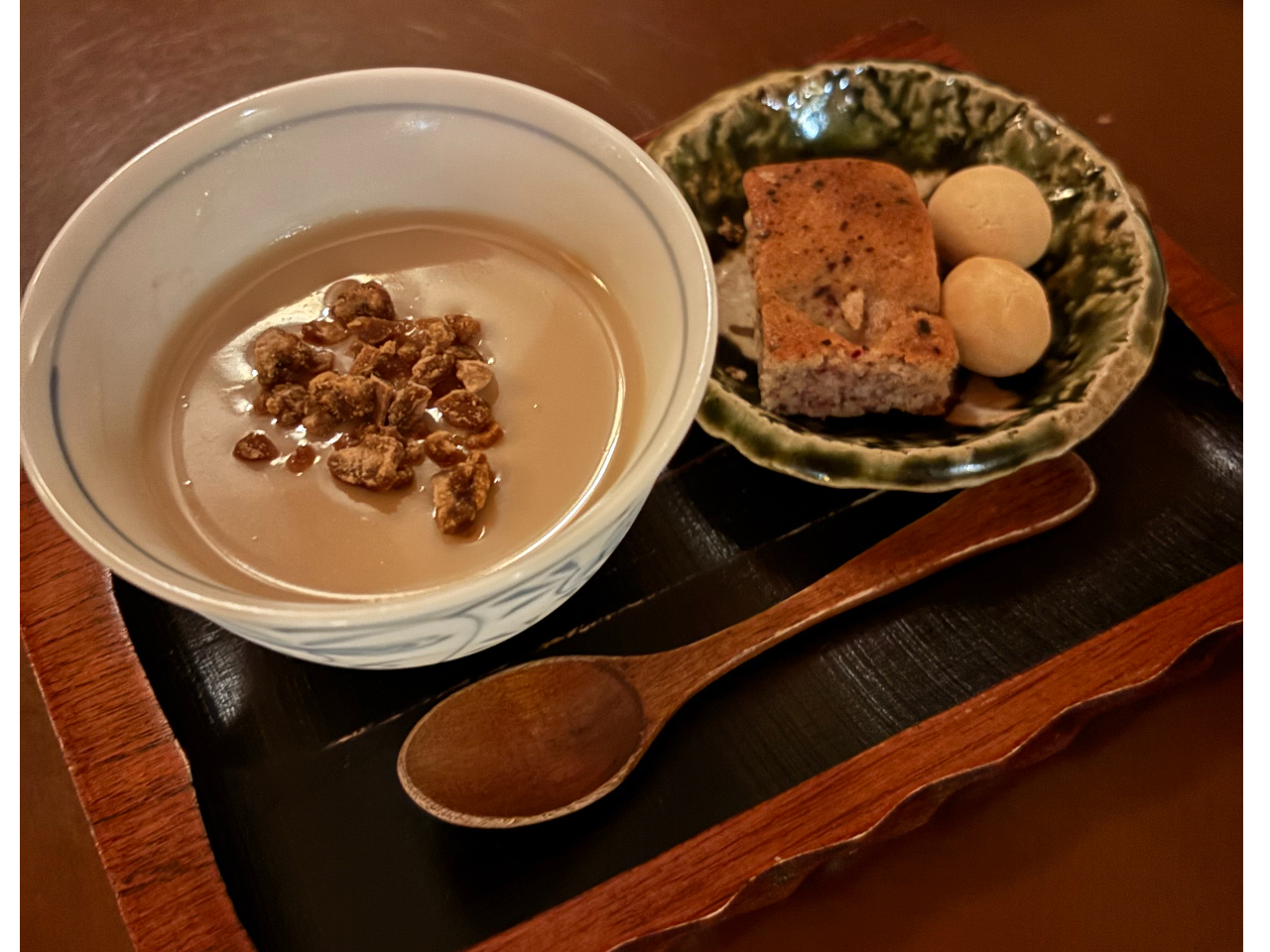 ȐlC̃X[cZbgBܰvAnCrXJXƃTc}ĈЂƂP[LA}Jf~Aibc{[3Zbgł