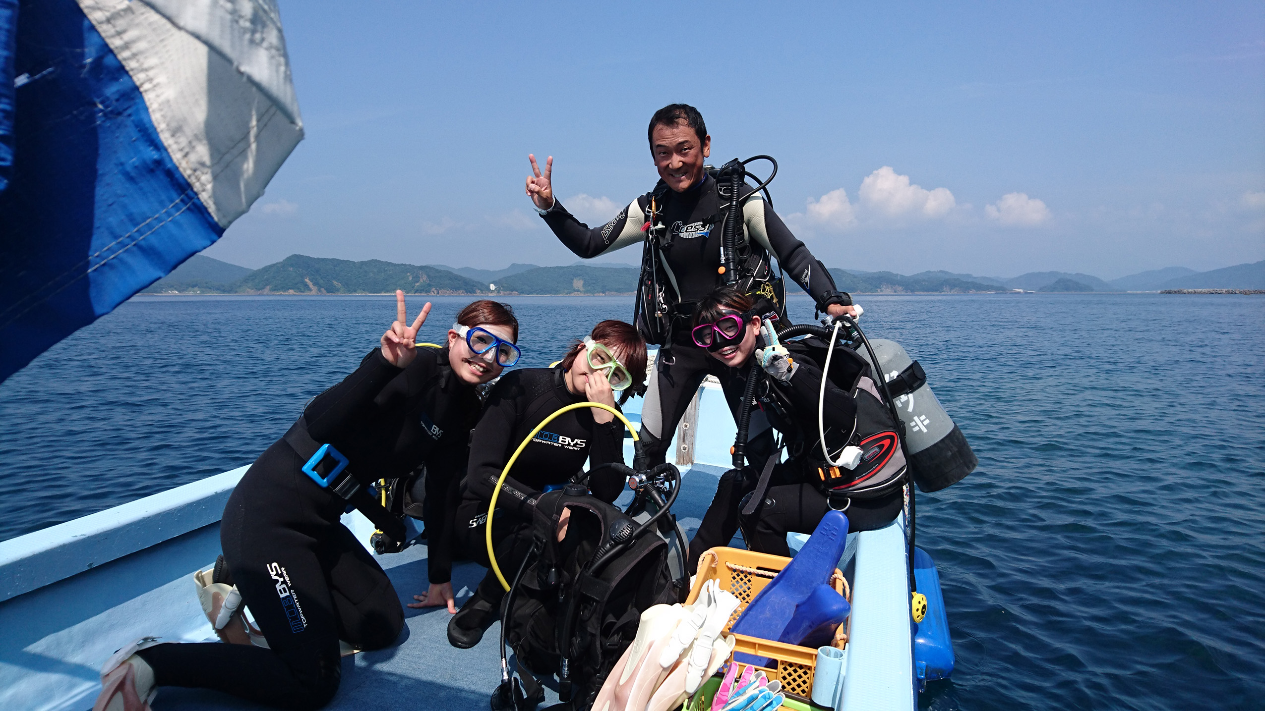 友達やグループで楽しく体験ダイビング(^^♪経験豊富なプロダイバーがご案内します♪