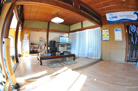 メインスペースは広々として、和みの空間です♪