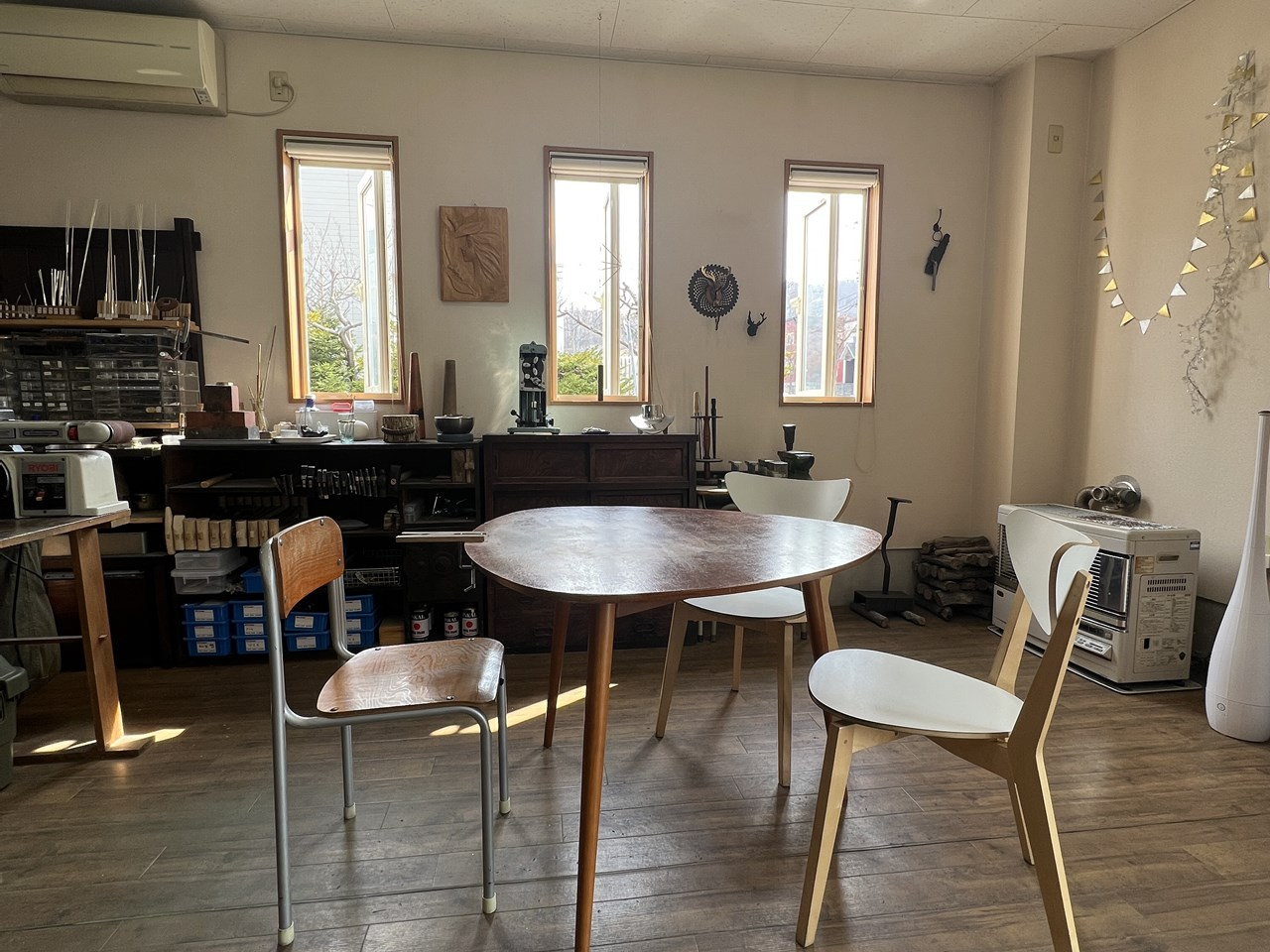 JIȍƃe[uBlŕōƂo܂B